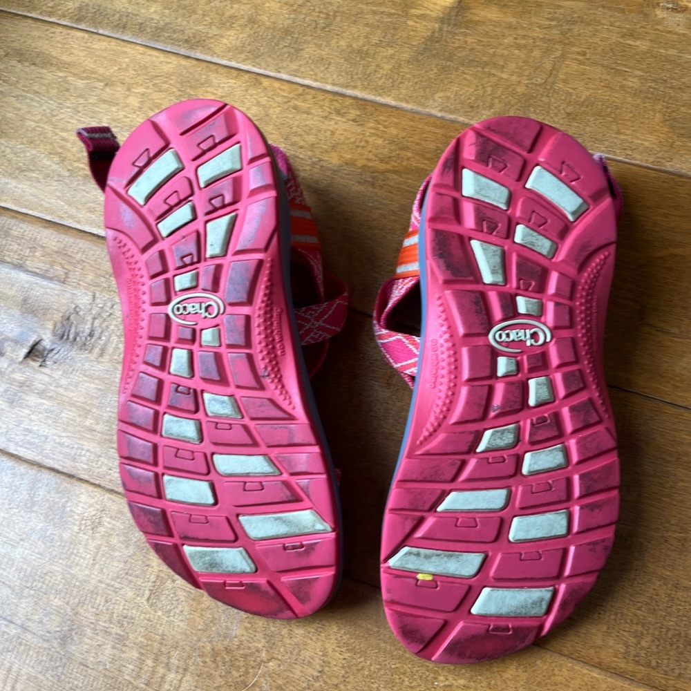 Girls Chaco sandals - Picture 5 of 5